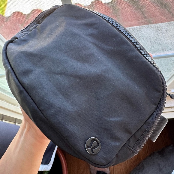 Everywhere Belt Bag 1L - Picture 6 of 6